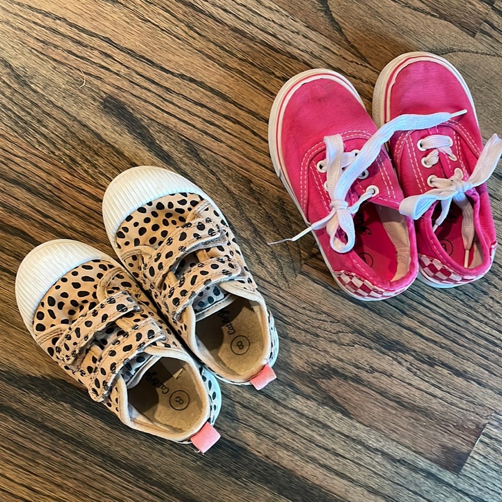 2 pairs of toddler Girls shoes - Size 8